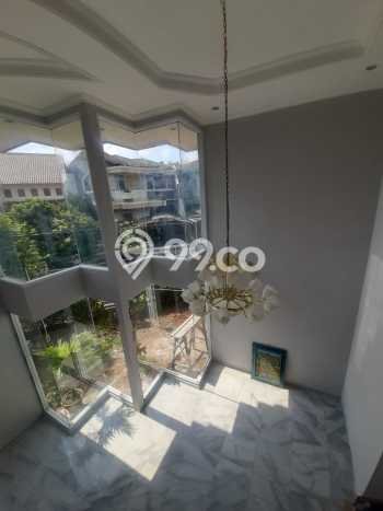 Siap Huni Rumah Mewah 5 Kamar di Cinere Dekat ke Mana Pun Siap Huni Rumah Mewah 5 Kamar di Cinere Dekat ke Mana Pun