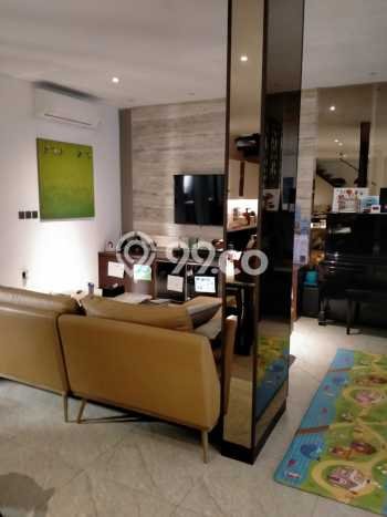 Rumah PREMIUM di Puri Mansion, Jakarta Barat, Luas 180m² Bangunan 250m² HARGA TERBAIK! Rumah PREMIUM di Puri Mansion, Jakarta Barat, Luas 180m² Bangunan 250m² HARGA TERBAIK!
