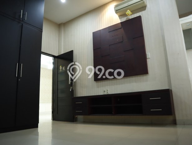 Bisa KPR! Rumah Asri di Medan Johor, LT 128m² Bangunan 464m² Bisa KPR! Rumah Asri di Medan Johor, LT 128m² Bangunan 464m²