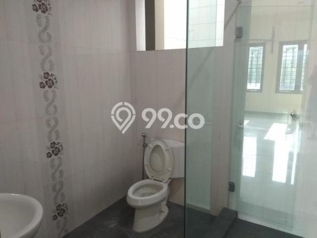 Rumah Lingkungan Asri di Medan Polonia, Medan, LT 306m² Bangunan 392m² Rumah Lingkungan Asri di Medan Polonia, Medan, LT 306m² Bangunan 392m²