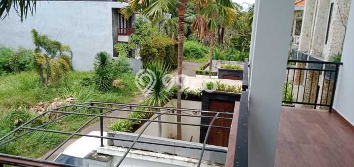 Hunian Elit LB 200m2 Siap Huni Desain Elegan di Jimbaran, Badung Hunian Elit LB 200m2 Siap Huni Desain Elegan di Jimbaran, Badung