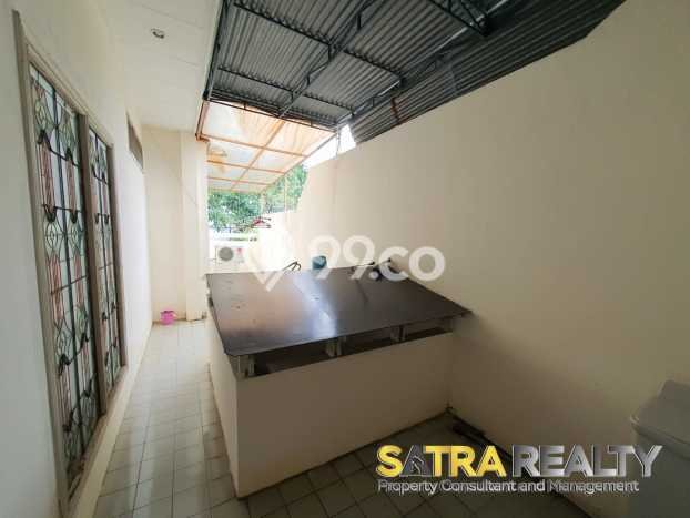 Dijual Rumah Mewah Megah Dengan View Eksklusif di Tomang, Jakarta Barat Dijual Rumah Mewah Megah Dengan View Eksklusif di Tomang, Jakarta Barat