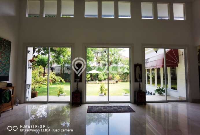 Hunian Asri 4 KT di Lebak Bulus, Jakarta Selatan - LT 1658m² Hunian Asri 4 KT di Lebak Bulus, Jakarta Selatan - LT 1658m²