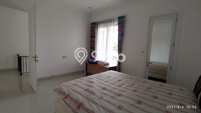 Jarang Ada! Rumah Sewa 4 Kamar Bagus Siap Huni Kemang Jarang Ada! Rumah Sewa 4 Kamar Bagus Siap Huni Kemang