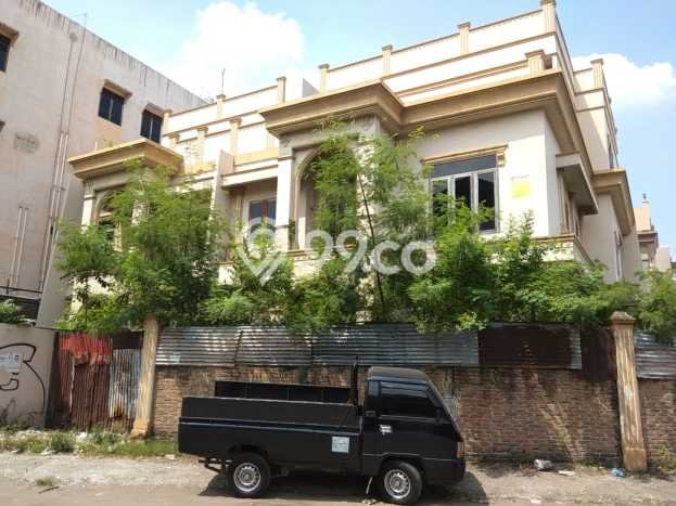 PROPERTI PILIHAN! Rumah di Medan Area, Luas 336m² LB 400m² PROPERTI PILIHAN! Rumah di Medan Area, Luas 336m² LB 400m²
