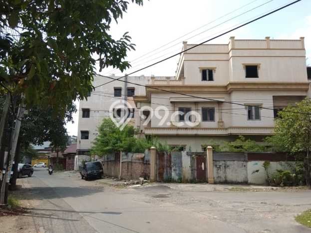 PROPERTI PILIHAN! Rumah di Medan Area, Luas 336m² LB 400m² PROPERTI PILIHAN! Rumah di Medan Area, Luas 336m² LB 400m²