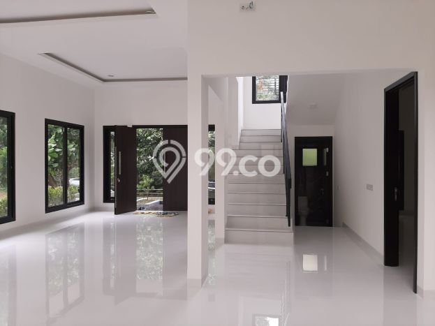 Rumah Terawat 4 KT 4 KM di Lokasi Premium BSD Delatinos, Tangerang Rumah Terawat 4 KT 4 KM di Lokasi Premium BSD Delatinos, Tangerang