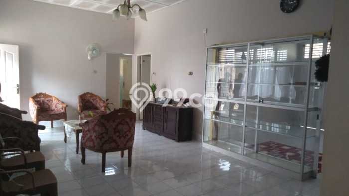 Jual Rumah Bagus Siap Huni LB 160m2 di Taman Sari, Pangkal Pinang Jual Rumah Bagus Siap Huni LB 160m2 di Taman Sari, Pangkal Pinang