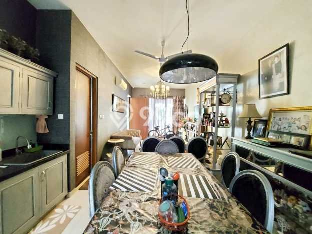 Rumah Elit Modern Siap Huni di Kemang Jakarta Selatan Rumah Elit Modern Siap Huni di Kemang Jakarta Selatan