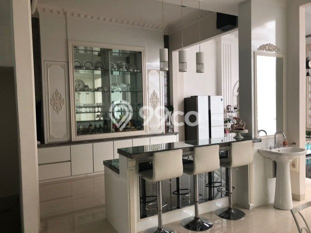 Rumah Akses Mudah di Medan Barat, Medan, Luas 200m² LB 400m² Rumah Akses Mudah di Medan Barat, Medan, Luas 200m² LB 400m²