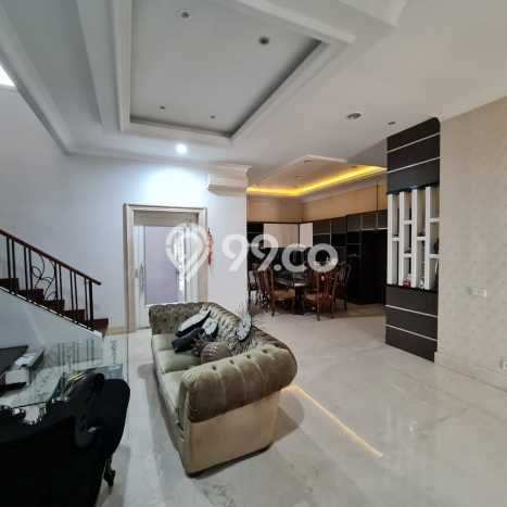Dijual Rumah Mewah Megah Dengan View Eksklusif di Gading Serpong, Tangerang Dijual Rumah Mewah Megah Dengan View Eksklusif di Gading Serpong, Tangerang