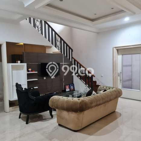 Dijual Rumah Mewah Megah Dengan View Eksklusif di Gading Serpong, Tangerang Dijual Rumah Mewah Megah Dengan View Eksklusif di Gading Serpong, Tangerang