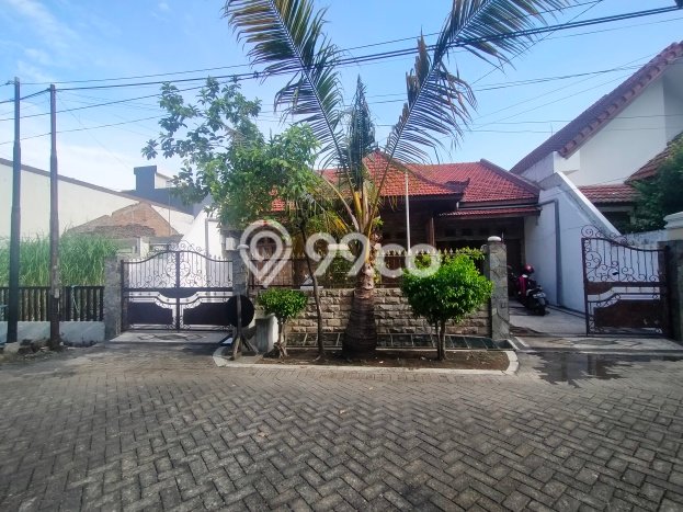 Disewakan Rumah Harga Terjangkau di Jemursari Surabaya Punya 3 KT Disewakan Rumah Harga Terjangkau di Jemursari Surabaya Punya 3 KT