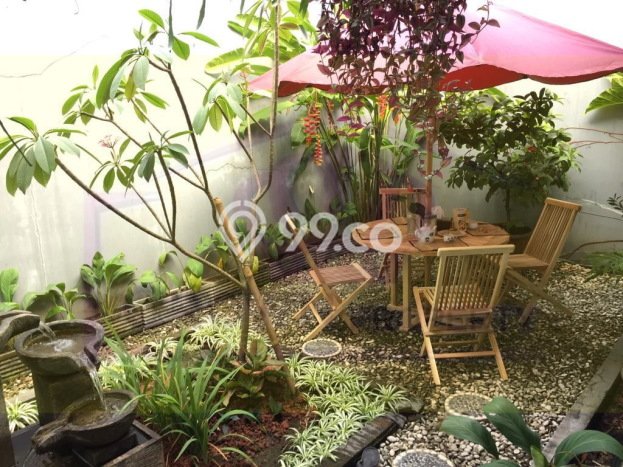 Rumah Modern 3 Kamar LT 200m2 di Cibubur Rumah Modern 3 Kamar LT 200m2 di Cibubur