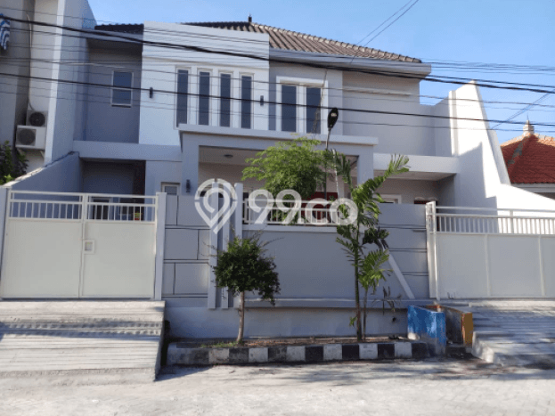 Jual Rumah Luas Elegan Dengan View Cantik di Manyar, Surabaya Jual Rumah Luas Elegan Dengan View Cantik di Manyar, Surabaya