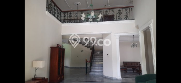 Rumah sewa siap pakai 5 Kamar Tidur di Ampera, Jakarta Selatan Rumah sewa siap pakai 5 Kamar Tidur di Ampera, Jakarta Selatan