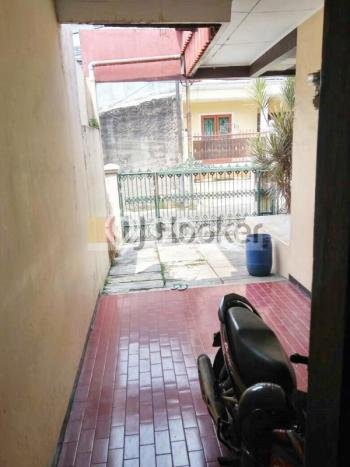 Rumah Elit Modern Tanpa Renovasi di Tomang Jakarta Barat Rumah Elit Modern Tanpa Renovasi di Tomang Jakarta Barat
