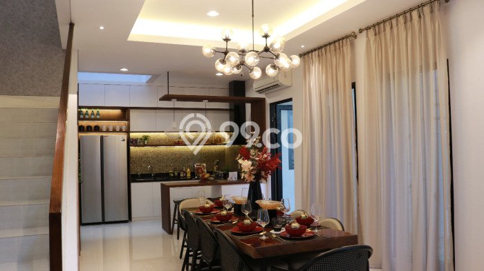 Rumah Eksklusif Siap Huni LT 228m2 di Gedebage, Bandung Rumah Eksklusif Siap Huni LT 228m2 di Gedebage, Bandung
