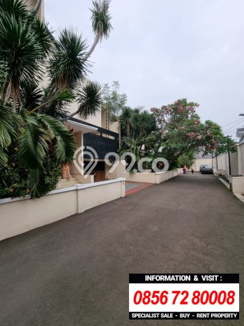 Rumah Eksklusif Dijual LT 1603m2 di Kemang, Jakarta Selatan Rumah Eksklusif Dijual LT 1603m2 di Kemang, Jakarta Selatan