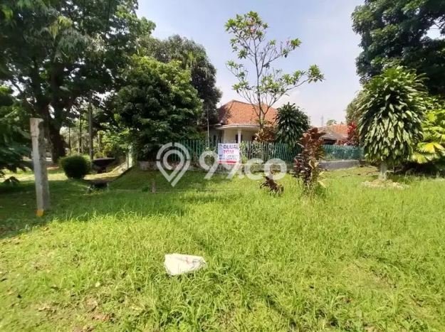 Rumah Elit LB 350m2 Siap Pakai Desain Elegan di Taman Kencana, Bogor Rumah Elit LB 350m2 Siap Pakai Desain Elegan di Taman Kencana, Bogor