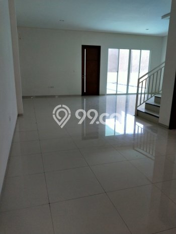 Ready to Use! Luxury House LT 300m2 Desain Elegan di Semeru Ready to Use! Luxury House LT 300m2 Desain Elegan di Semeru