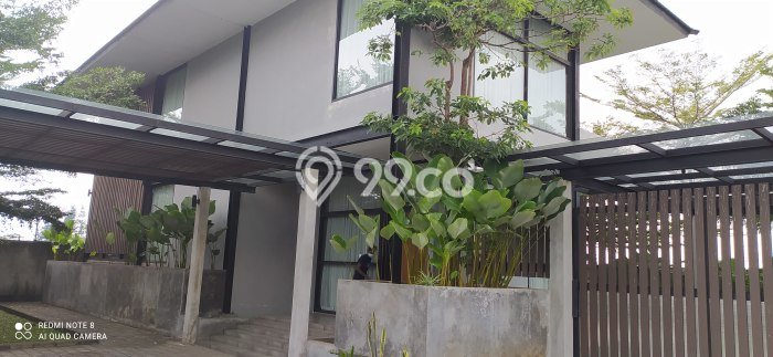 Rumah Luxury Modern Siap Huni di Setiabudi Bandung Rumah Luxury Modern Siap Huni di Setiabudi Bandung