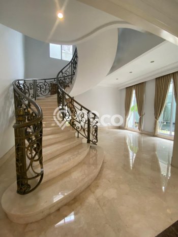HARGA SPESIAL! Rumah Modern area Senopati, Jakarta Selatan, Luas 727m² Bangunan 750m² Bisa Nego! HARGA SPESIAL! Rumah Modern area Senopati, Jakarta Selatan, Luas 727m² Bangunan 750m² Bisa Nego!