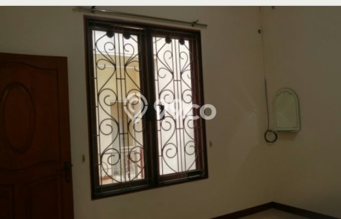 For Sale! Luxury House LT 200m2 Desain Modern di Dharma Husada For Sale! Luxury House LT 200m2 Desain Modern di Dharma Husada