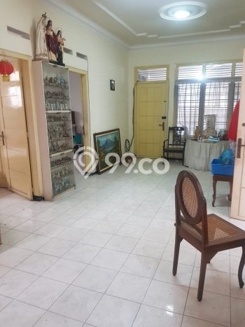 Jual Rumah Favorit Siap Huni LB 240m2 di Klojen, Malang Jual Rumah Favorit Siap Huni LB 240m2 di Klojen, Malang