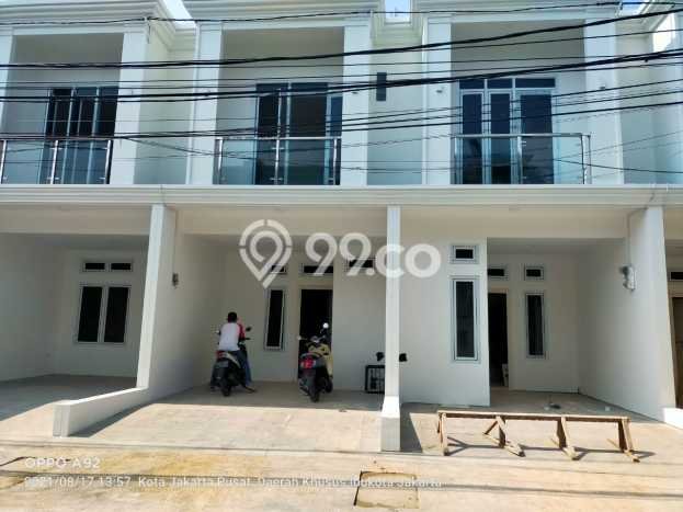Hunian Cantik Minimalis Lb 68m2 di Pulo Gadung, Jakarta Timur Hunian Cantik Minimalis Lb 68m2 di Pulo Gadung, Jakarta Timur