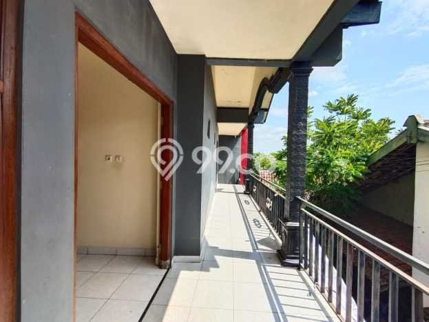 Dijual Rumah 4 Kamar Lokasi Ideal Bagus dan Strategis di Jebres Dijual Rumah 4 Kamar Lokasi Ideal Bagus dan Strategis di Jebres