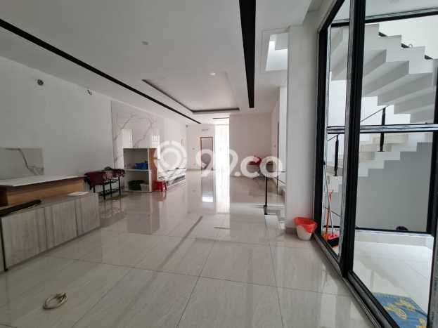 Dijual Rumah Mewah Elegan Dengan View Cantik di Pluit, Jakarta Utara Dijual Rumah Mewah Elegan Dengan View Cantik di Pluit, Jakarta Utara