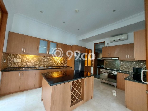 Sewa Rumah Nyaman di Cilandak Harga Rp 650 Juta/ Bulan Sewa Rumah Nyaman di Cilandak Harga Rp 650 Juta/ Bulan