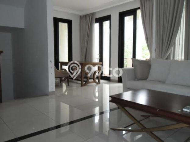 Hunian Elit LB 250m2 Siap Pakai Desain Elegan di Senayan, Jakarta Selatan Hunian Elit LB 250m2 Siap Pakai Desain Elegan di Senayan, Jakarta Selatan