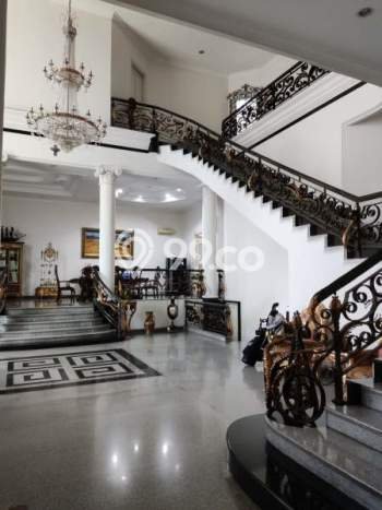 Rumah Elit Modern Tanpa Renovasi di Intercon Jakarta Barat Rumah Elit Modern Tanpa Renovasi di Intercon Jakarta Barat