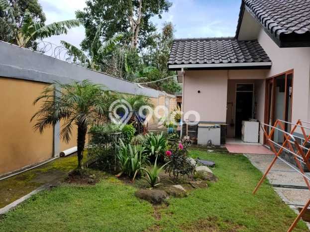 Rumah Luxury Modern Siap Huni di Lembang Bandung Rumah Luxury Modern Siap Huni di Lembang Bandung