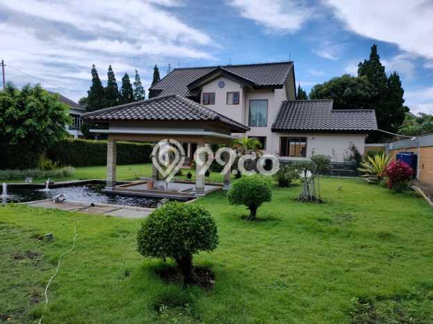 Rumah Luxury Modern Siap Huni di Lembang Bandung Rumah Luxury Modern Siap Huni di Lembang Bandung