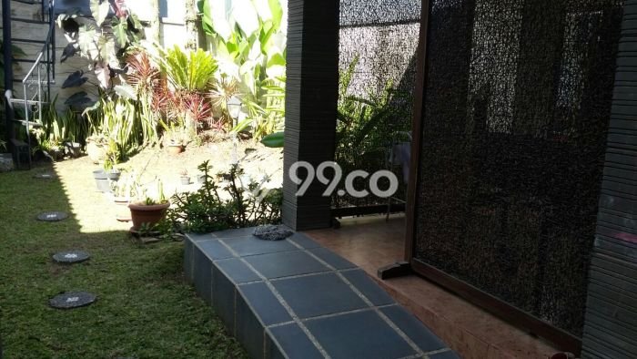 Rumah Luxury Modern Tanpa Renovasi di Setiabudi Bandung Rumah Luxury Modern Tanpa Renovasi di Setiabudi Bandung