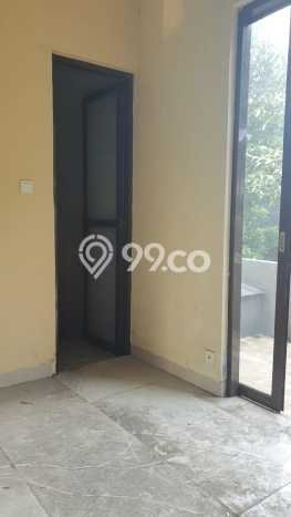 Rumah 3 KT 3 KM Fasilitas Gym di Bintaro, Tangerang Selatan Rumah 3 KT 3 KM Fasilitas Gym di Bintaro, Tangerang Selatan