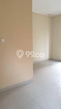 Rumah 3 KT 3 KM Fasilitas Gym di Bintaro, Tangerang Selatan Rumah 3 KT 3 KM Fasilitas Gym di Bintaro, Tangerang Selatan