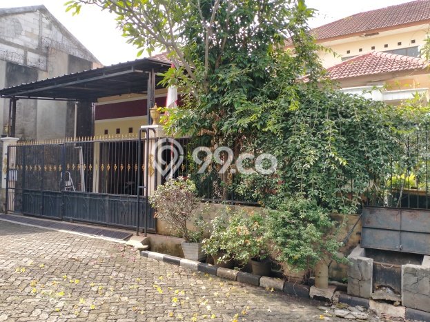 Rumah Strategis Cimanggis, Depok, Luas 885m² Bangunan 600m² Rumah Strategis Cimanggis, Depok, Luas 885m² Bangunan 600m²