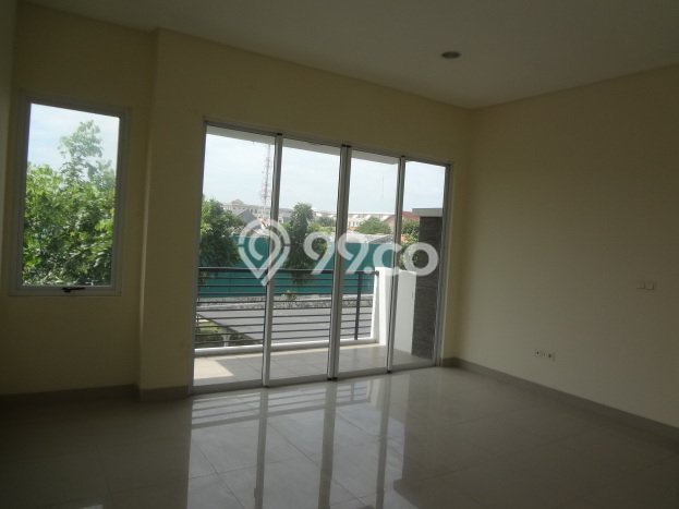 Rumah Bagus Siap Huni Di Cengkareng Luas 215m2 Aman Rumah Bagus Siap Huni Di Cengkareng Luas 215m2 Aman