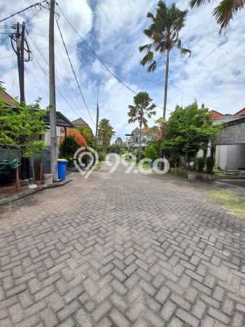 SPECIAL LISTING! Rumah di Jimbaran, 2 KT, Akses Pusat Kota, LT 110m² Bangunan 54m² SPECIAL LISTING! Rumah di Jimbaran, 2 KT, Akses Pusat Kota, LT 110m² Bangunan 54m²