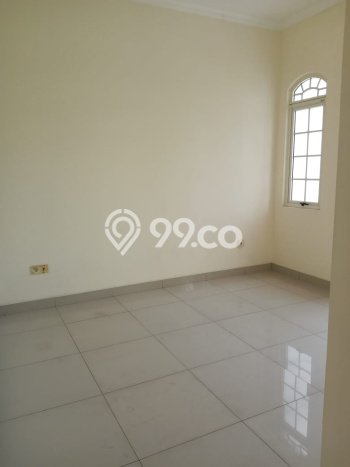 Dijual Rumah Luas Megah Dengan View Cantik di Green Lake City, Jakarta Barat Dijual Rumah Luas Megah Dengan View Cantik di Green Lake City, Jakarta Barat