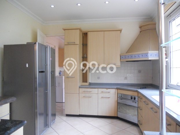 Rumah Kontrakan Tangerang LT 598m2 LB 250m2 Kawasan BSD Rumah Kontrakan Tangerang LT 598m2 LB 250m2 Kawasan BSD