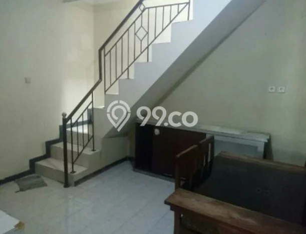 Rumah sewa siap pakai 2 KT di Ketintang, Surabaya Rumah sewa siap pakai 2 KT di Ketintang, Surabaya