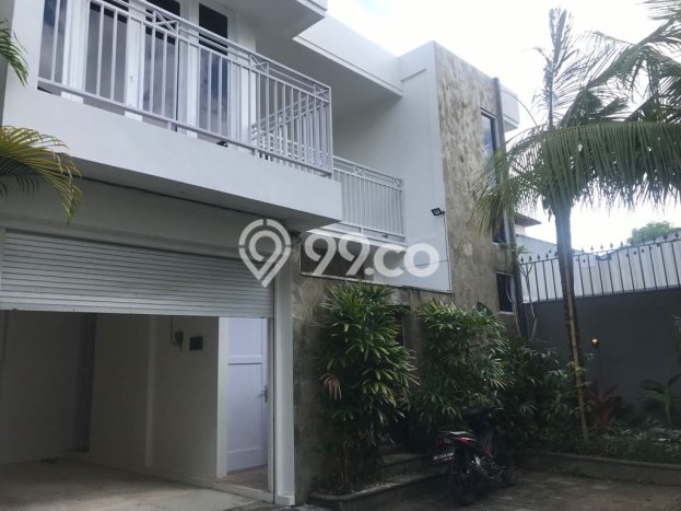 Rumah di Jimbaran, 3 KM, Area Strategis, LT 224m² Bangunan 180m² Rumah di Jimbaran, 3 KM, Area Strategis, LT 224m² Bangunan 180m²