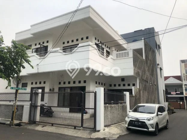 Rumah sewa siap pakai 4 Kamar Tidur di Tomang, Jakarta Barat Rumah sewa siap pakai 4 Kamar Tidur di Tomang, Jakarta Barat