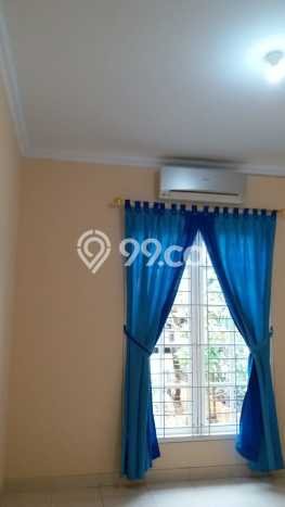 Disewakan! Rumah 3 Kamar Tidur &
2 Kamar Mandi di BSD City, Tangerang Disewakan! Rumah 3 Kamar Tidur &
2 Kamar Mandi di BSD City, Tangerang