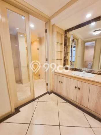 Rumah Mewah LB 700m2 Siap Pakai Desain Elegan di Cinere, Jakarta Selatan Rumah Mewah LB 700m2 Siap Pakai Desain Elegan di Cinere, Jakarta Selatan